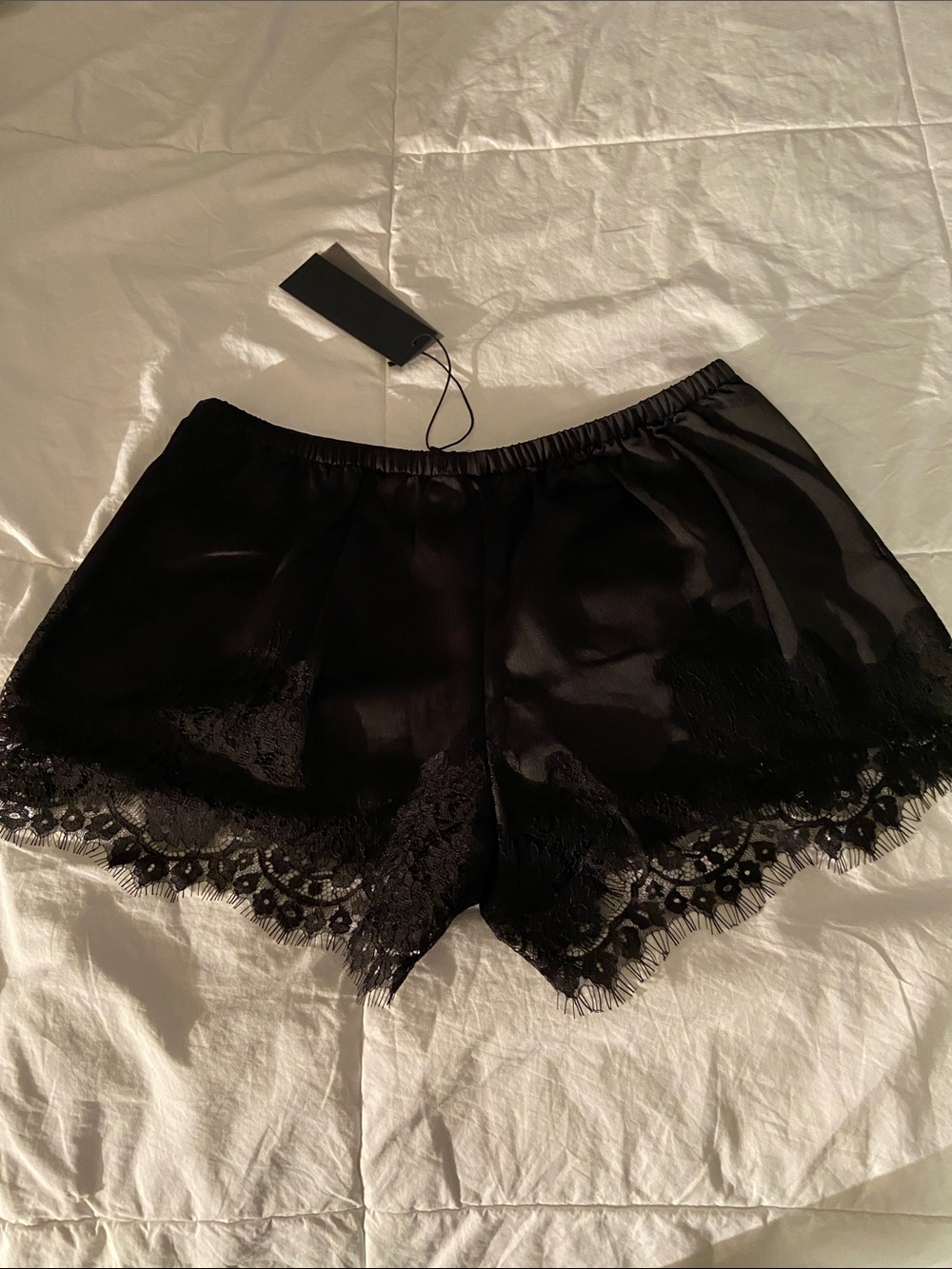🖤Lace Trim  Shorts 🖤 - Picture 11 of 15